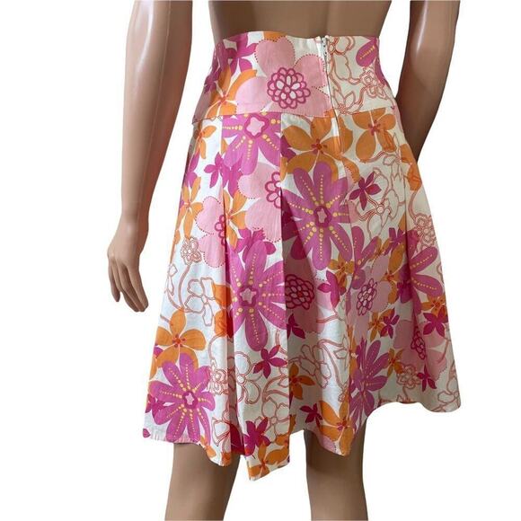 OBOE Flare Hem Floral Skirt
White with Lavender and Red Floral print SZ M - Picture 3 of 11